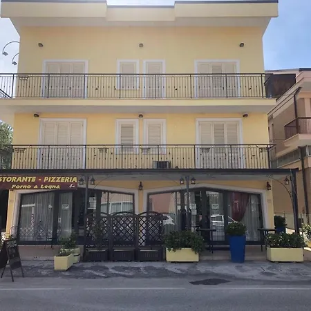 4 Ruote Porto San Giorgio